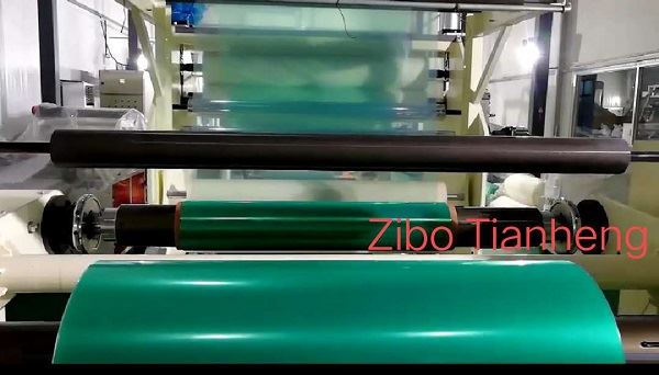 Transparent polycarbonate film